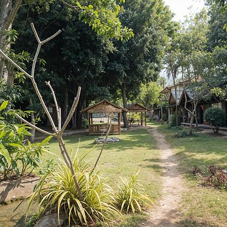 A Little Bungalows By Beach Amphoe Koksamui Exteriör bild