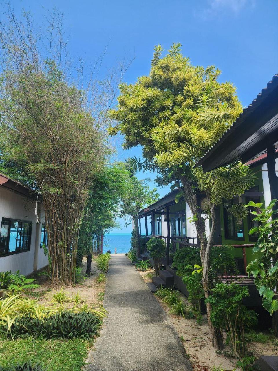 A Little Bungalows By Beach Amphoe Koksamui Exteriör bild
